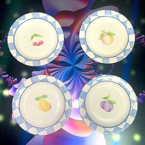 Pfaltzgraff fruit plates 🍑 🍒 🍐 *